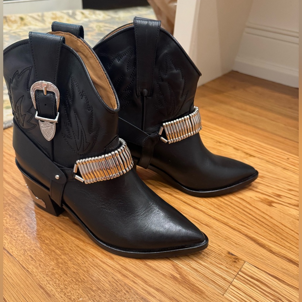 Toga Pulla Western Cowboy Boots with Silver Accents